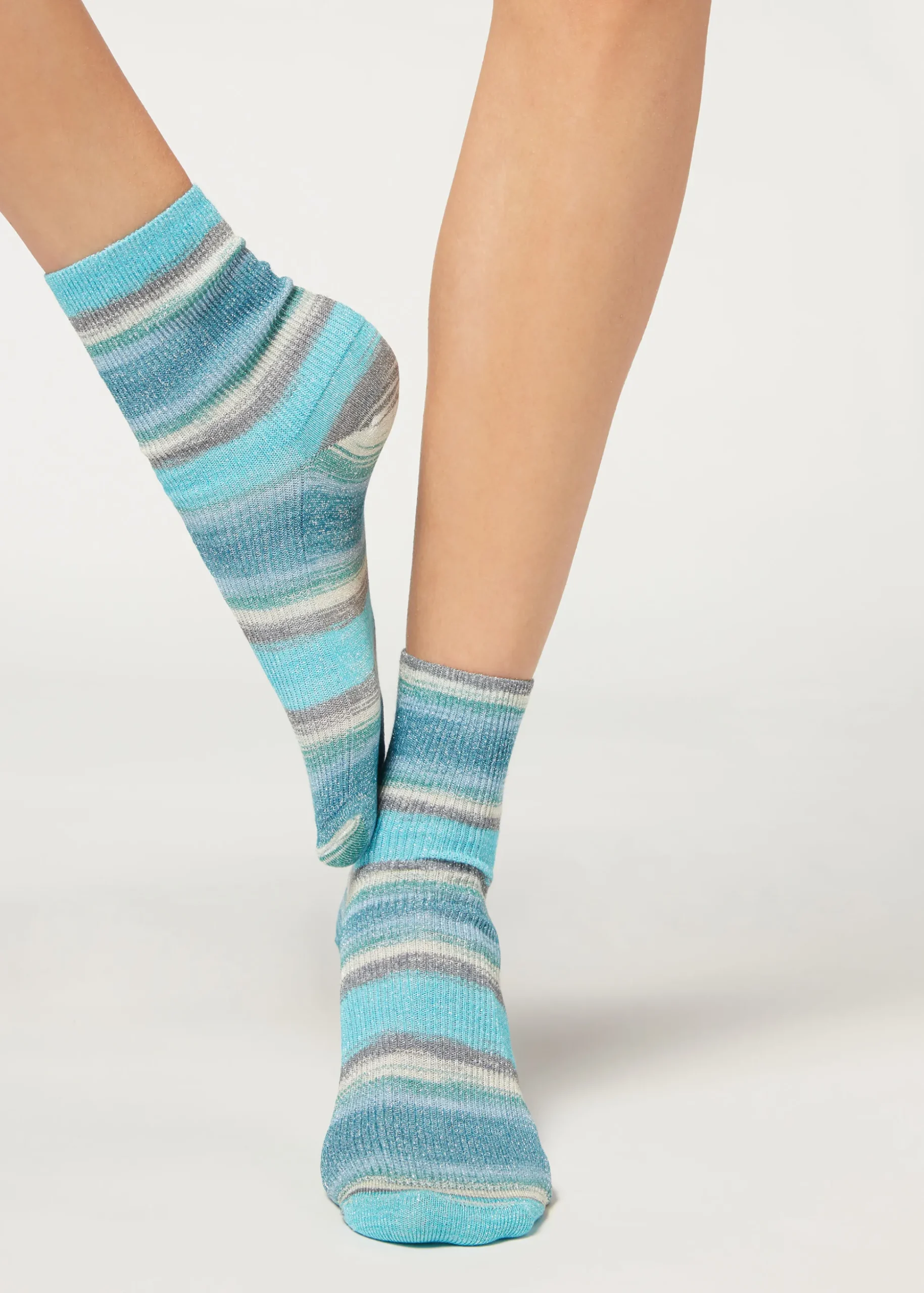 Chaussettes Basses A Rayures En Degrade De Couleurs Avec Paillettes
