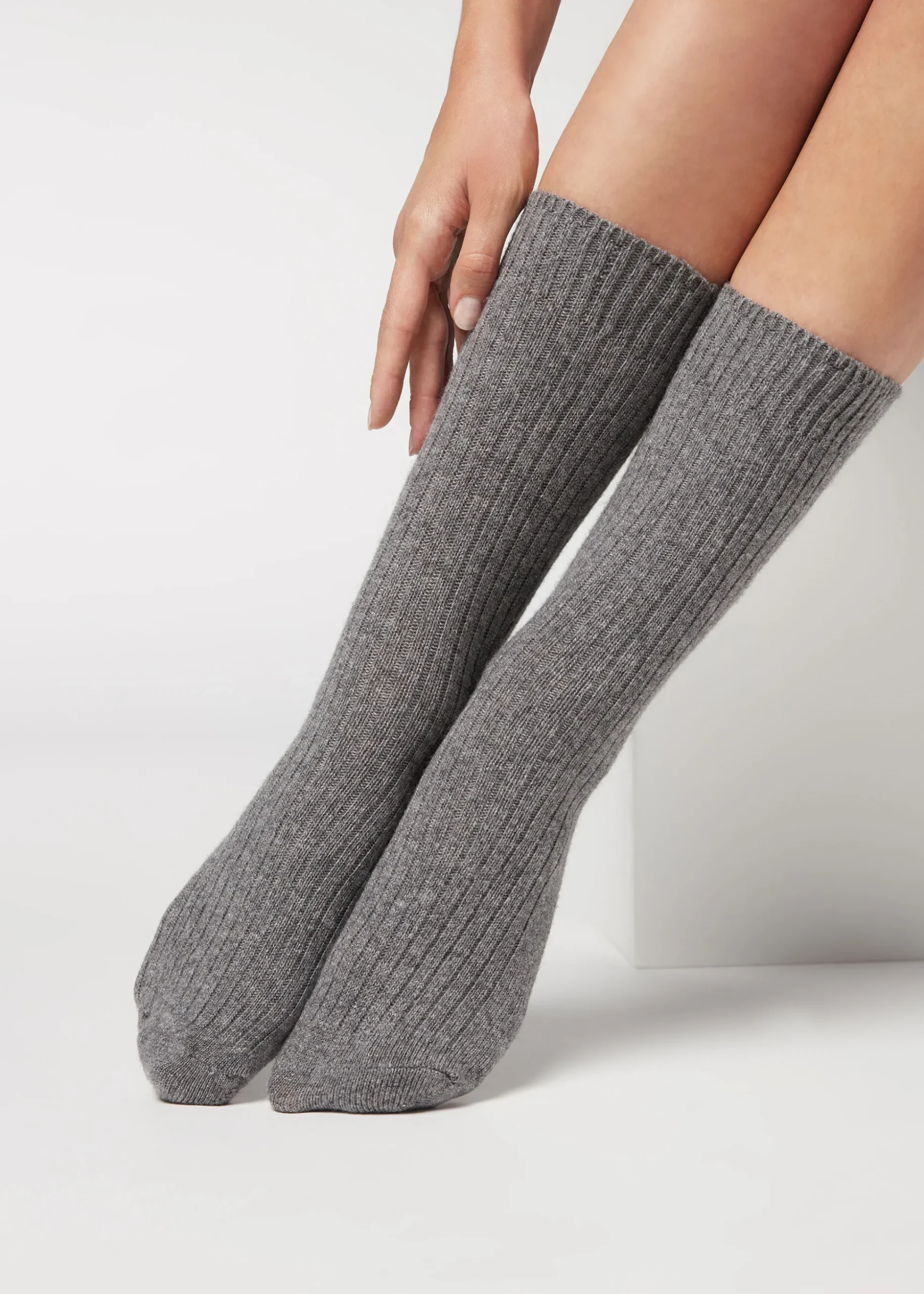 Chaussettes Courtes Cotelees En Laine Et Cachemire