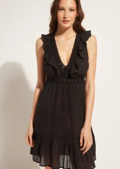 Robe Courte Avec Volant Et Passementerie